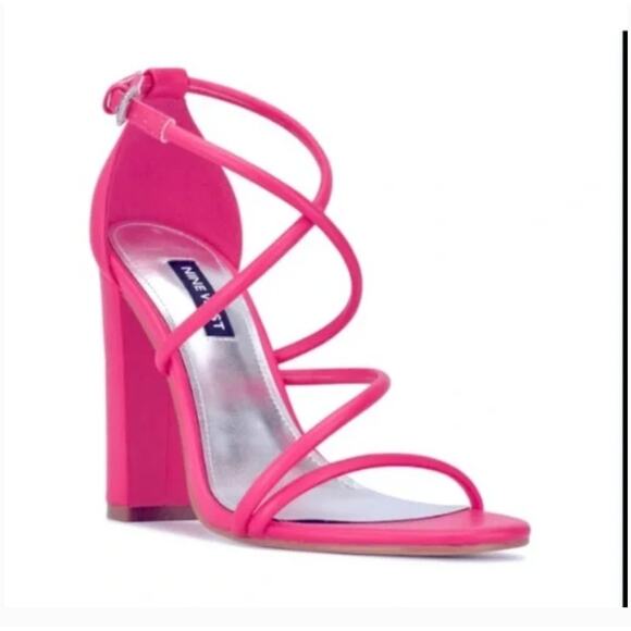 Nine West Maer Block Heels 8.5 NWOT Sandals Barbie Party Glam Cocktail - Picture 1 of 7